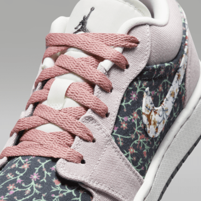 Air Jordan 1 Low SE Genc Cocuk Ayakkab s Nike TR